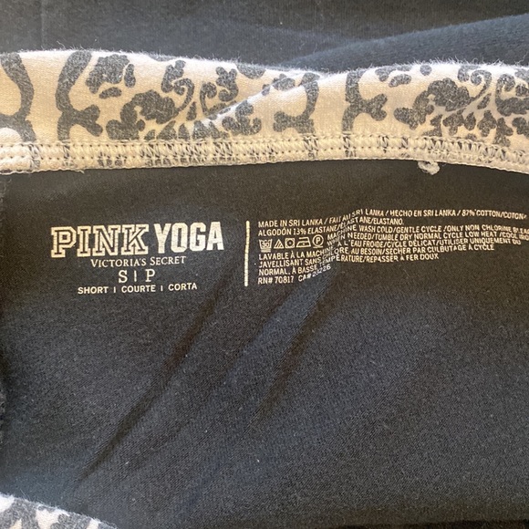 VS PINK YOGA PANTS - Picture 3 of 3